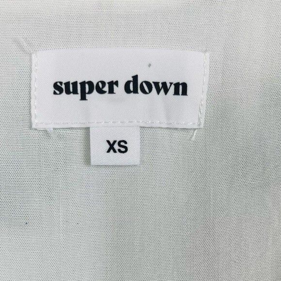 Superdown Revolve Cheyenne Crop Faux Wrap Surplus Top in White Cactus Print XS - Picture 10 of 16